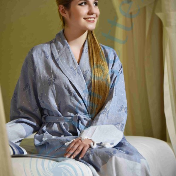 Pesh Bathrobe 02